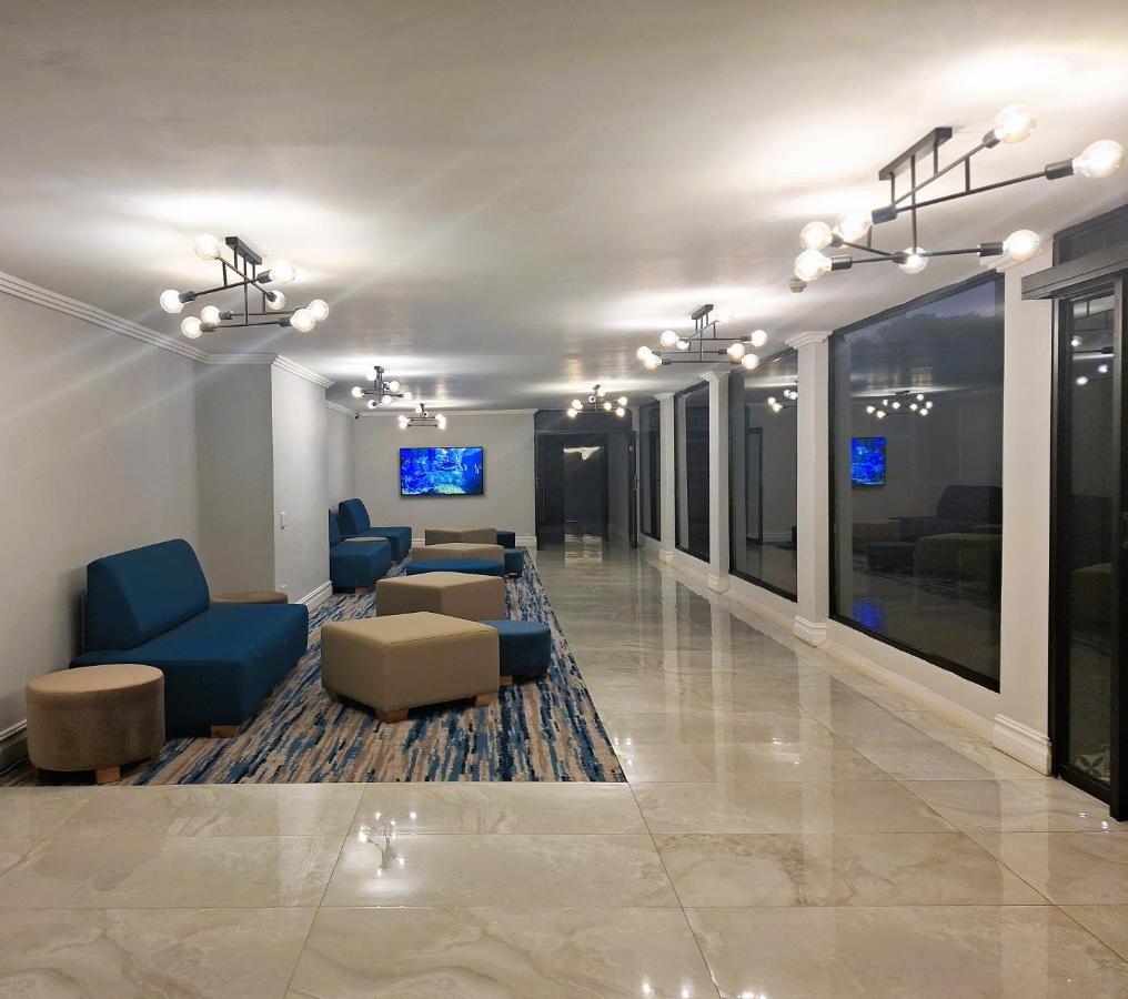 Zar Hotel Amanzimtoti Buitenkant foto
